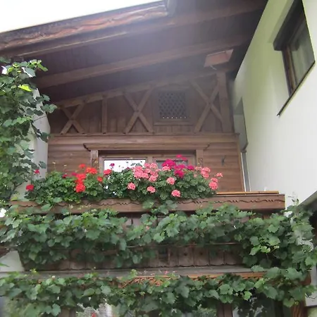 Haus Krößbacher Fulpmes Zimmer foto